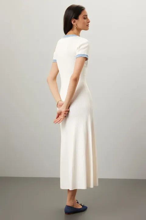Robe tricotée à boutons dorés - 154876