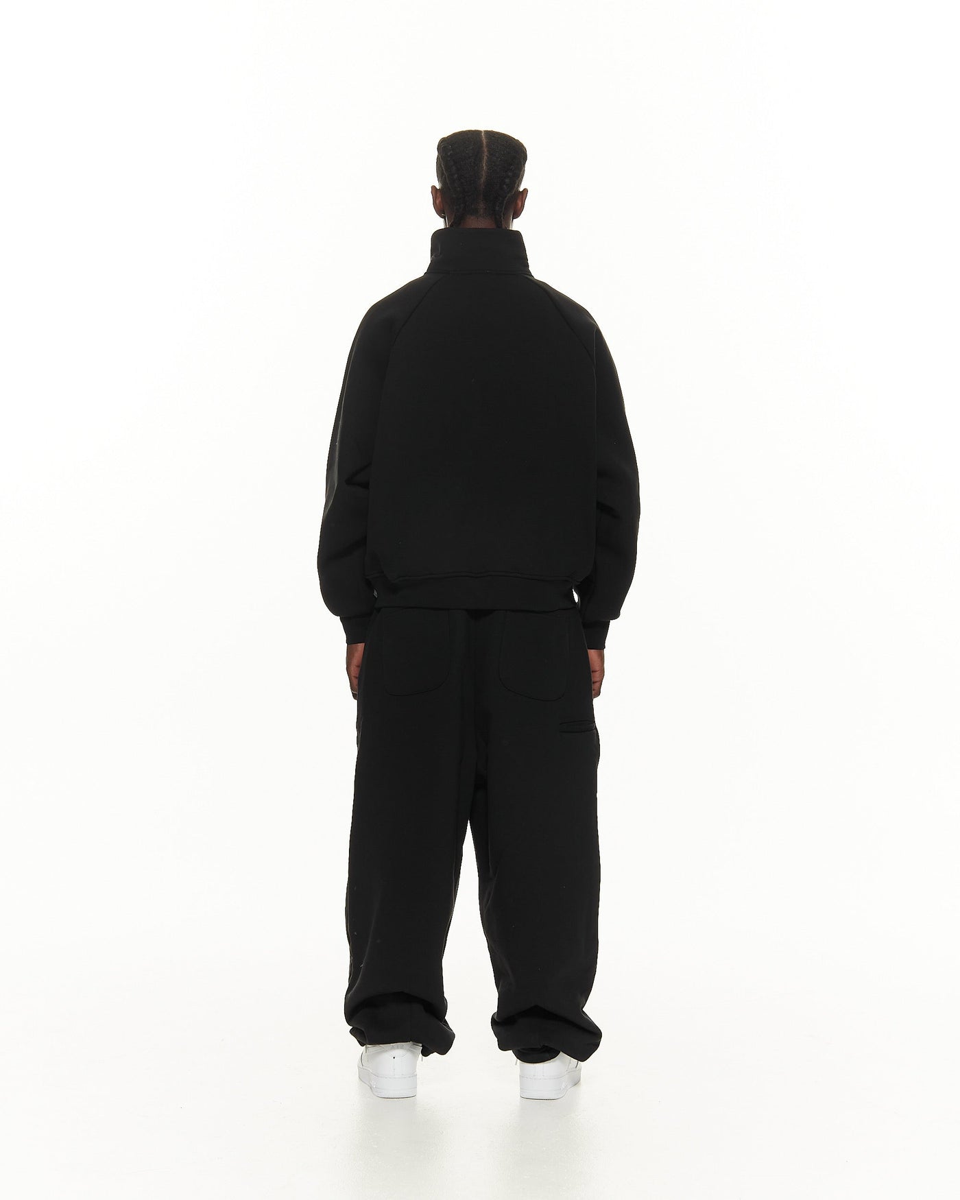 COZY TRACK JACKET - BLACK