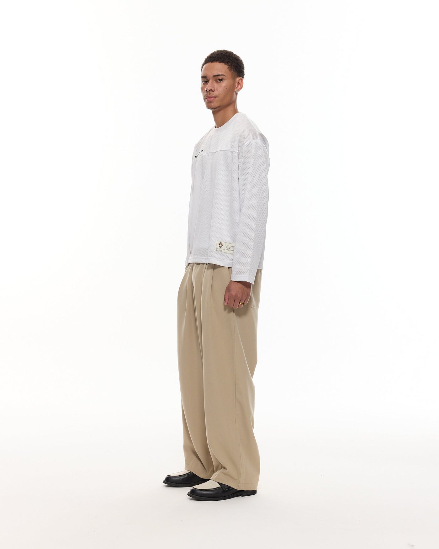 PANTALON À PINCES - SABLE