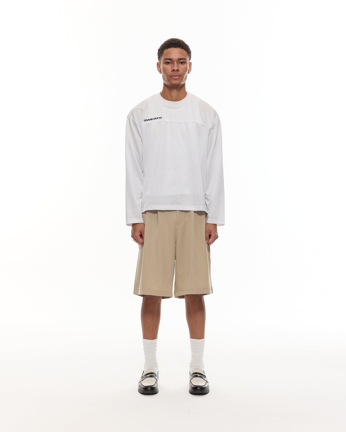 SHORT À PINCE - BEIGE