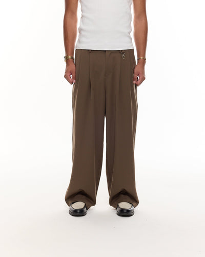 PANTALON À PINCES - MARRON